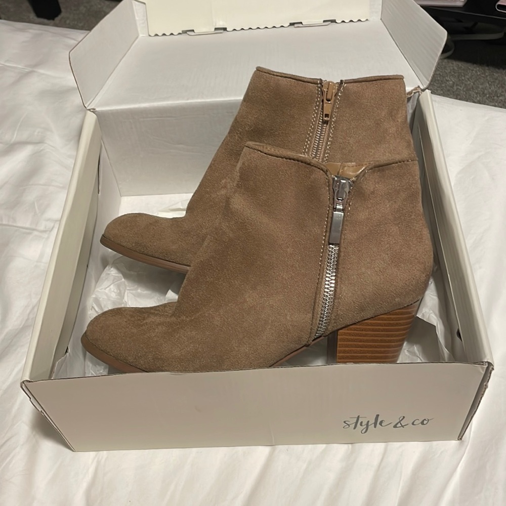 Masrinaa Ankle Booties